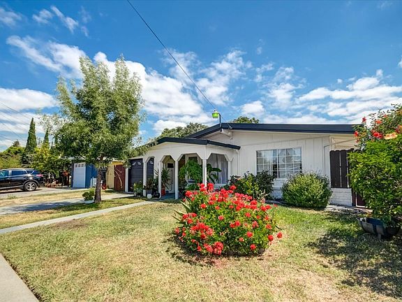 2nd image of 27772 Biscayne Ave