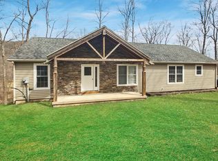 11 Long Spring Ln, Mill Hall, PA 17751