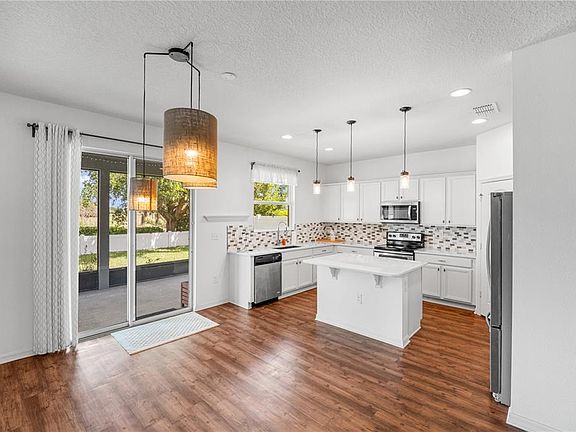 5th image of 2813 Shelburne Way