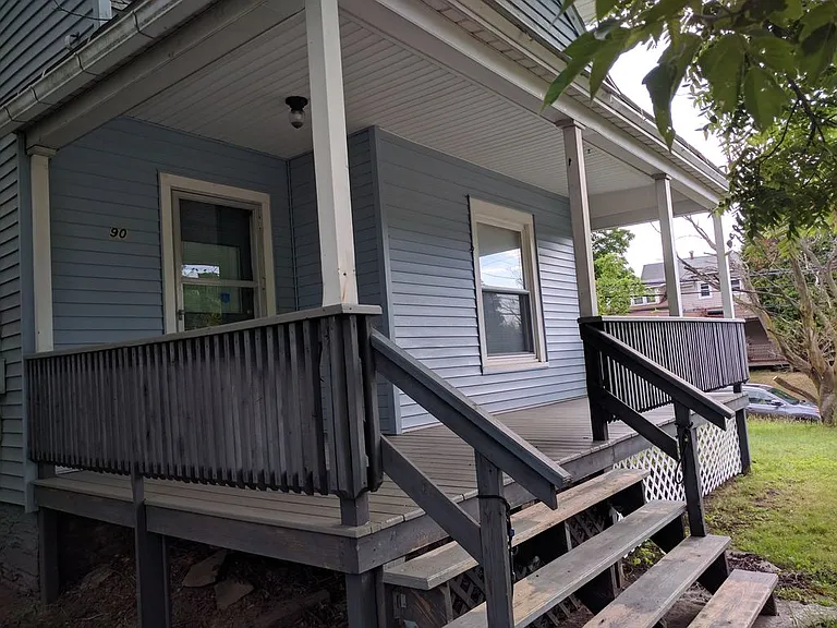 90 Conklin Ave #4 — Photo 2