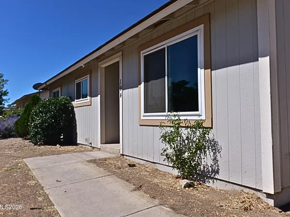 194 6th St, Fernley, NV 89408