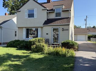 23908 E Baintree Rd, Beachwood, OH 44122