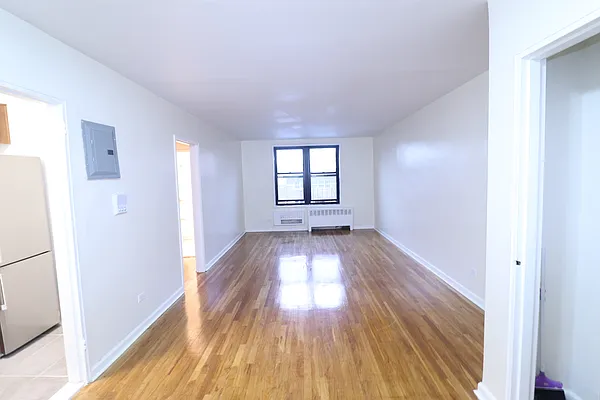 Rented by A&E Real Estate Management | media 7