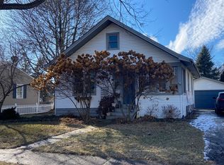 222 Glen Ave, Crystal Lake, IL 60014