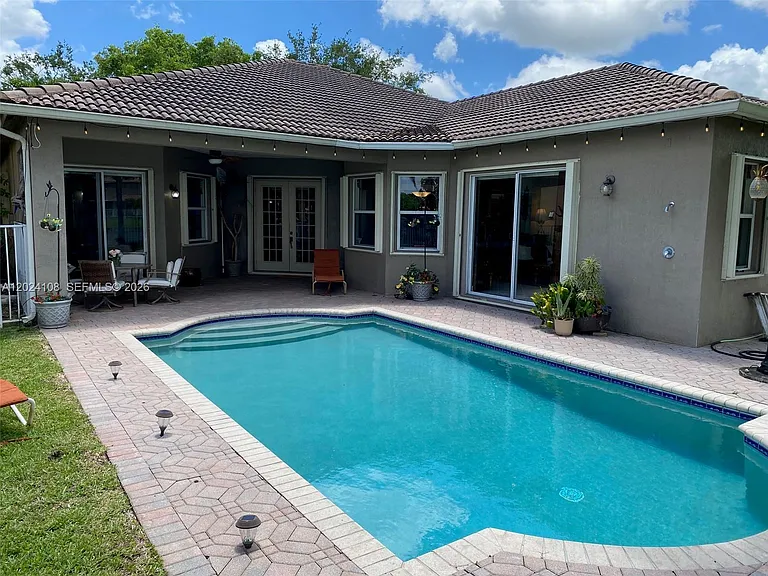 3885 E Hibiscus St — Photo 5