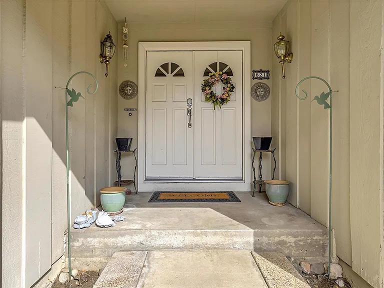 821 Figwood Ct — Photo 8