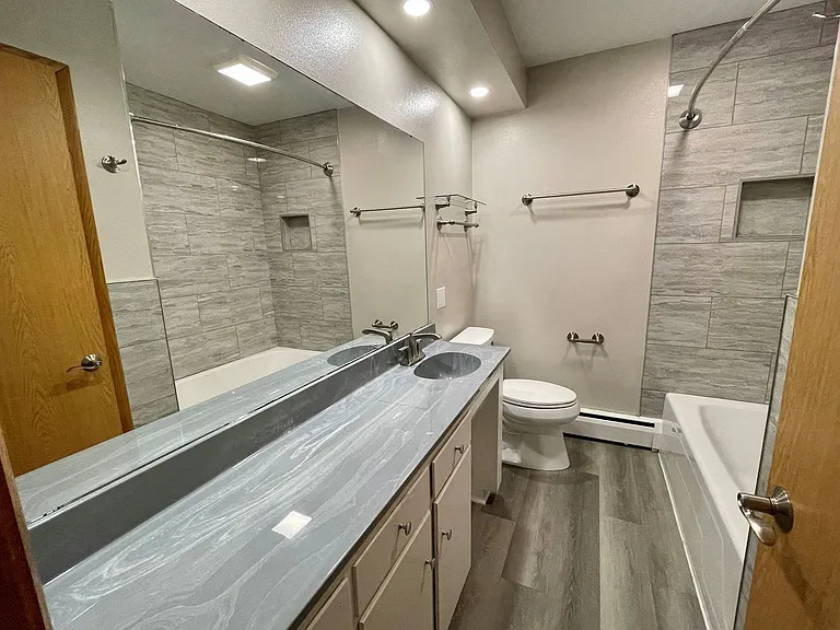 929 S Brooks St #5 — Photo 12