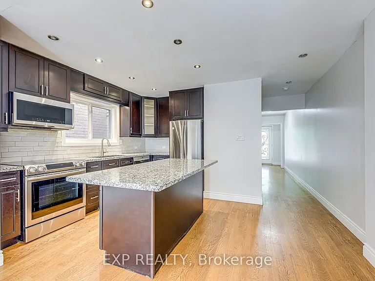 2407 Stefi Trl — Photo 6