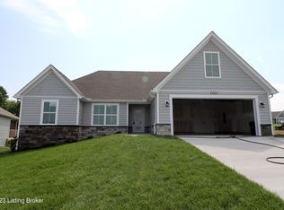 6302 Larkgrove Dr, Louisville, KY 40229