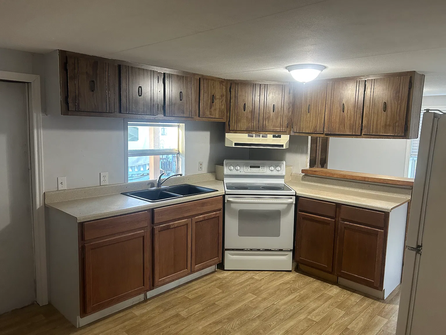2 bed, 940 sqft, $1,100 — Photo 2