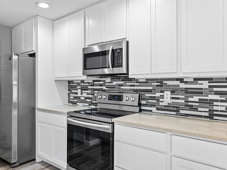308 Deer Run Dr — Photo 5