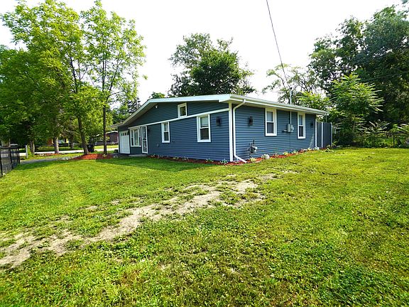 2nd image of 4701 Carolina St