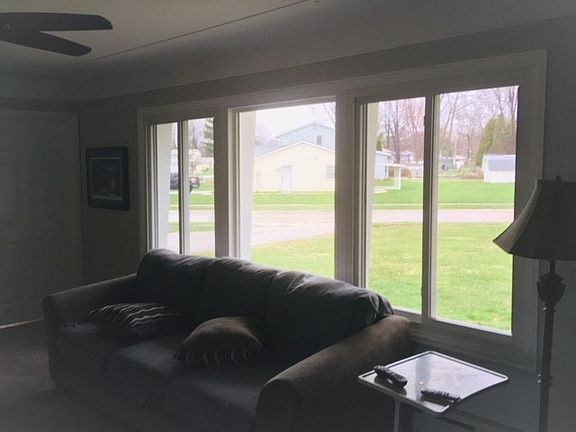 4th image of 36266 Hillcrest Dr