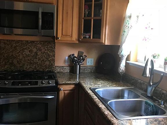 3rd image of 2925 Florence Ave APT 51