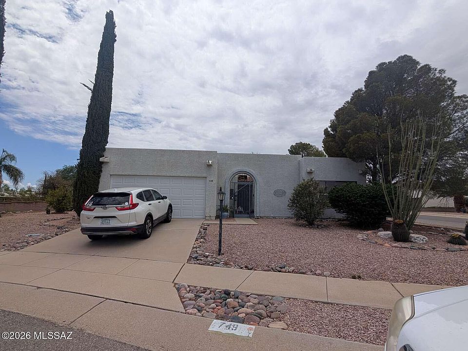 1st image of 749 W Rio Altar