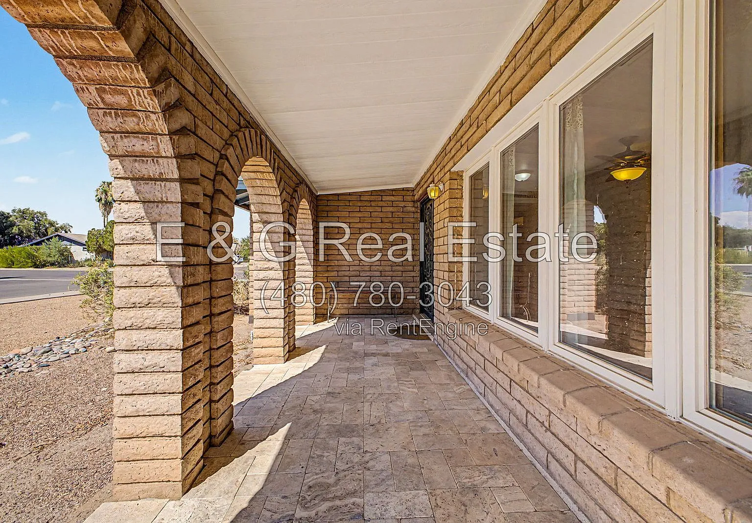 4 bed, 2.0 bath, 2004 sqft, $2,800 — Photo 4
