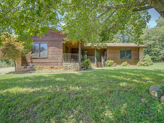 2nd image of 370 Creekview Dr