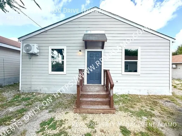 2702 Observation Dr APT 4, San Antonio, TX 78227
