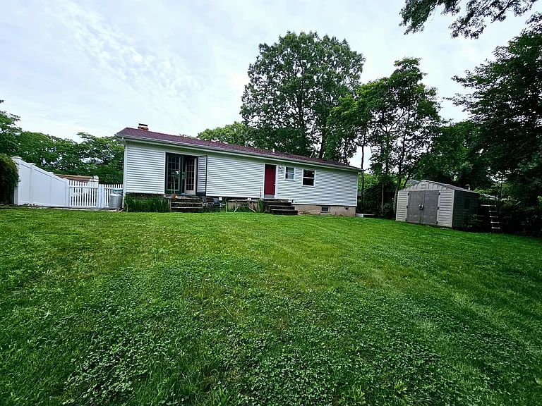 12 Nord Park Blvd — Photo 3
