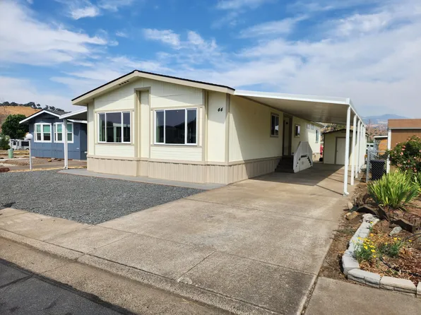 4729 S Pacific Hwy Unit 44, Phoenix, OR 97535