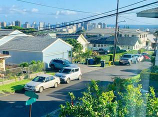 2644 Waolani Ave, Honolulu, HI 96817