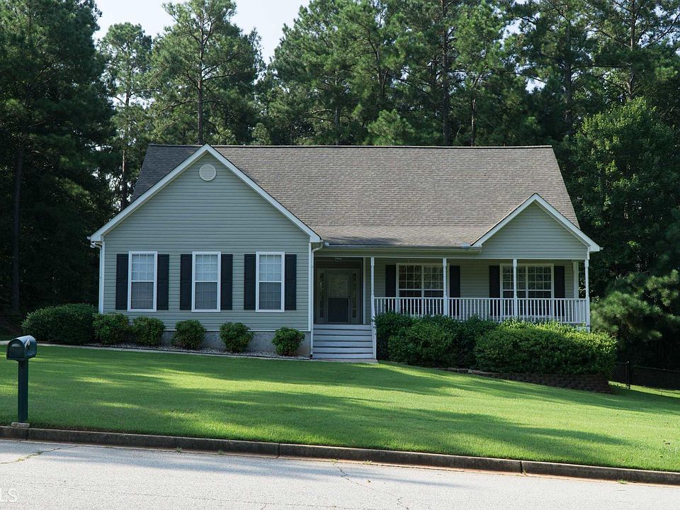 1st image of 136 Brittany Ln