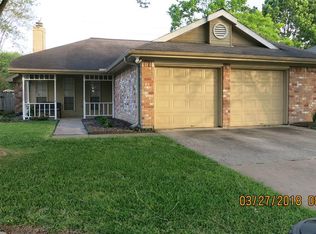 307 Richvale Ln, Webster, TX 77598