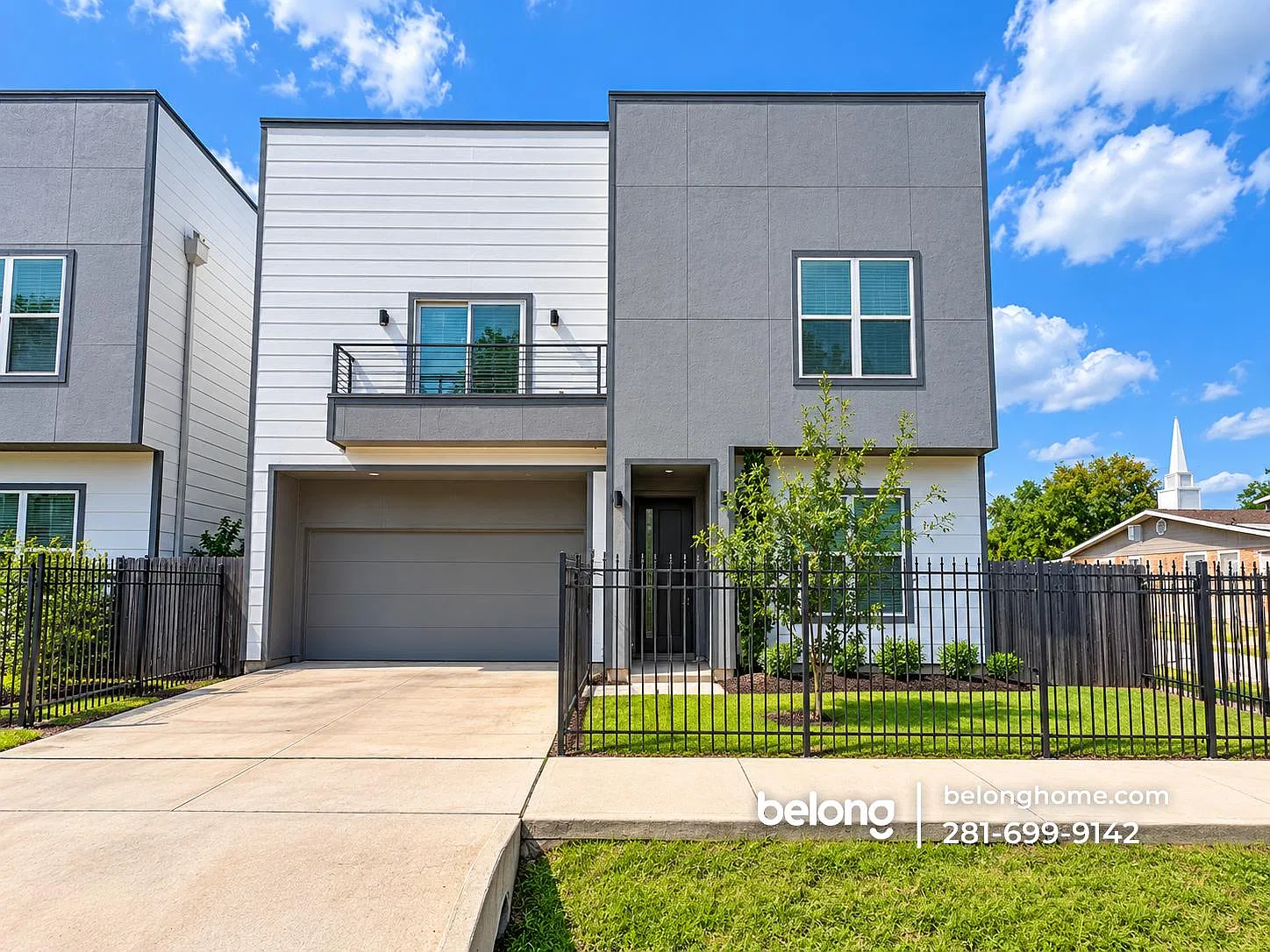 5 bed, 2.5 bath, 2600 sqft, $4,185 — Photo 1