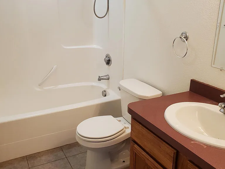 398 Solberg Dr #B — Photo 17