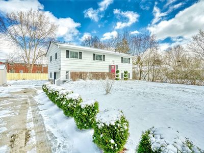 195 Kenwick Dr, Rochester, NY, 14623