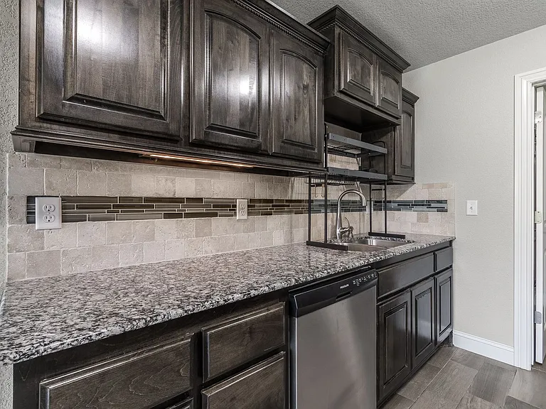 457 Harper Dr — Photo 9