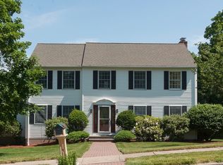 755 Devonwood Dr, Cheshire, CT 06410