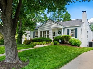 42 Midpark Ln, Saint Louis, MO 63124