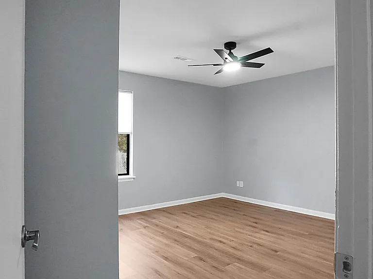 158 Hummingbird Ave #B — Photo 35