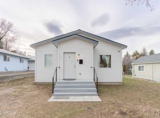 212 N 30th Ave, Yakima, WA 98902
