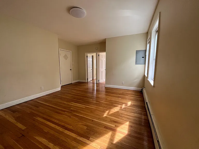 2 Wyman Pl #2 — Photo 2