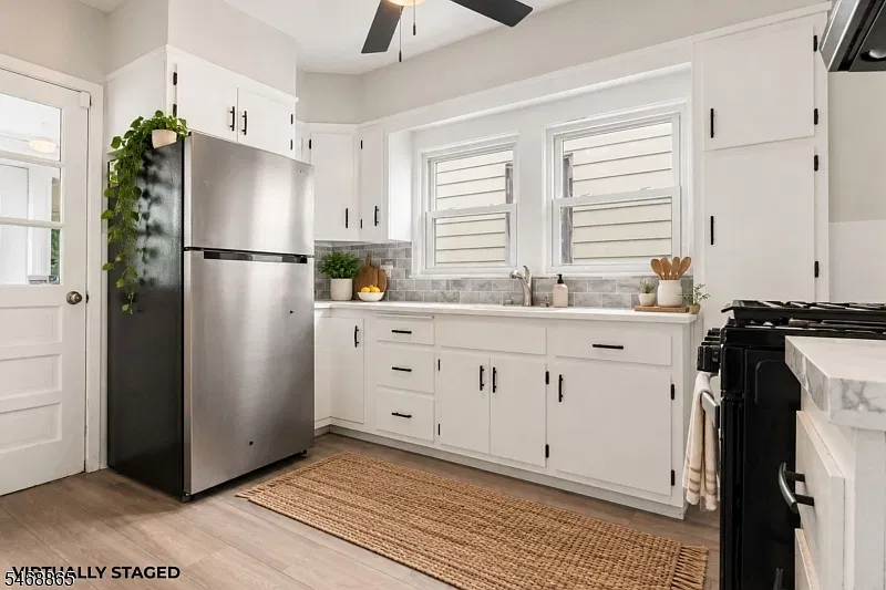 2 bed, 1.0 bath, $2,500 — Photo 4