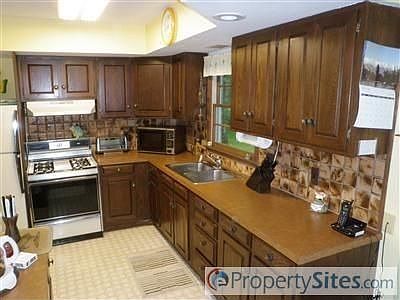 3rd image of 4168 W Sycamore Dr