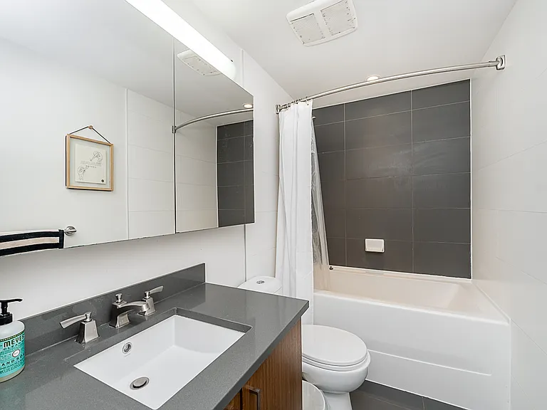 250 E 6th Ave #706 — Photo 18