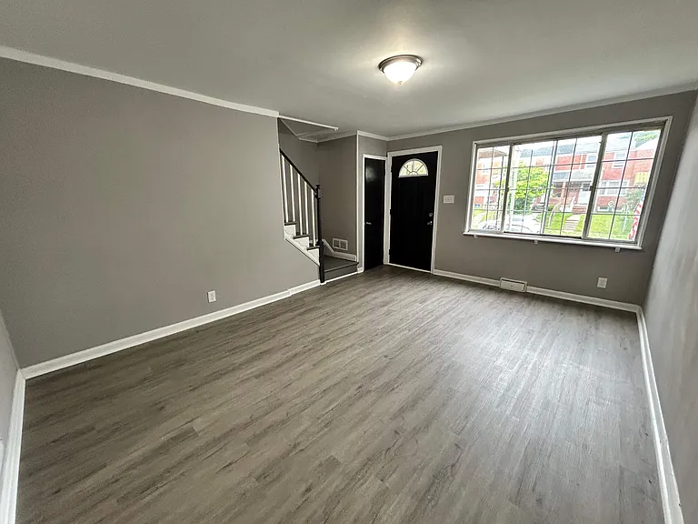 609 Aldworth Rd — Photo 29