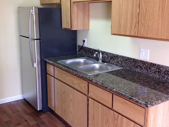 4th image of 202 Willie James Jones Ave APT 19