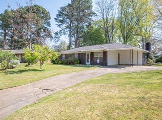 1902 Patton Dr, Starkville, MS 39759