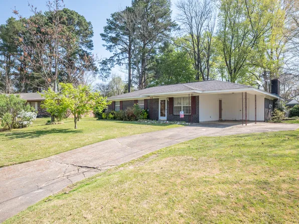 1902 Patton Dr, Starkville, MS 39759