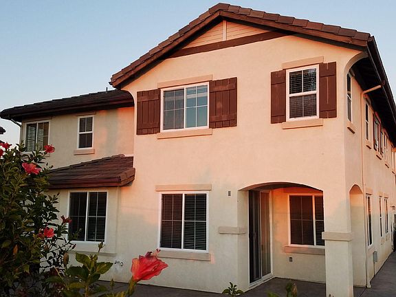 2nd image of 705 Casita Ln #0