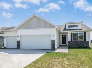2332 NW Gabus Dr, Grimes, IA 50111