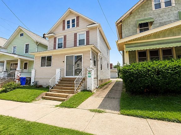 2nd image of 1325 Lynn St