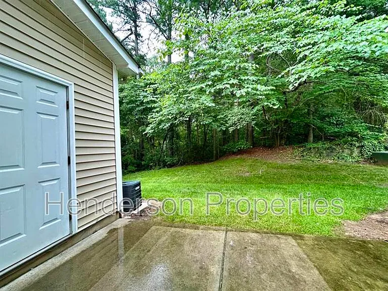125 Charterhouse Ln — Photo 20