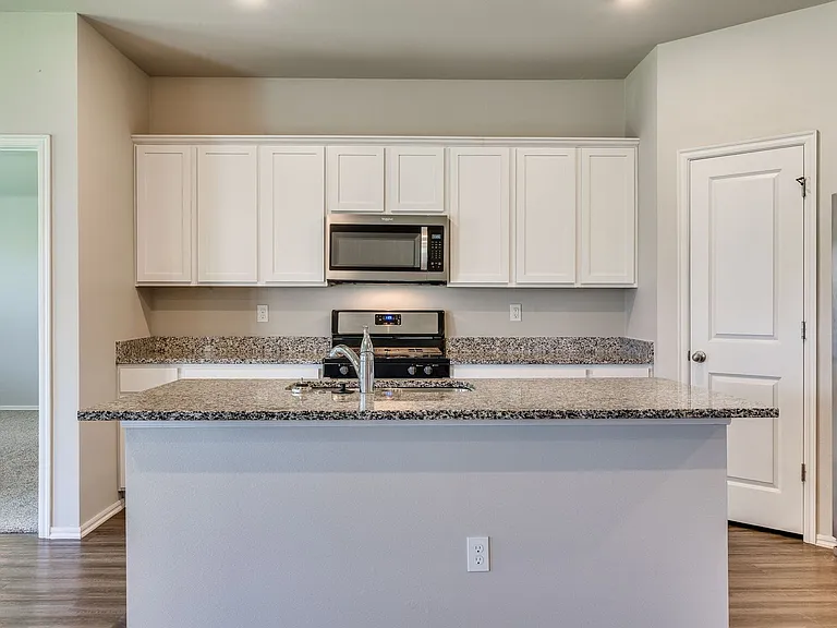 3102 Debbie Ln — Photo 29