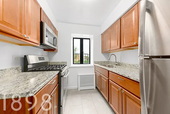 Rented by A&E Real Estate Management | media 4