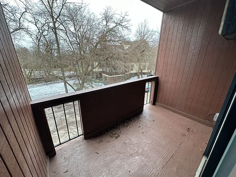 Executive House West — Photo 15